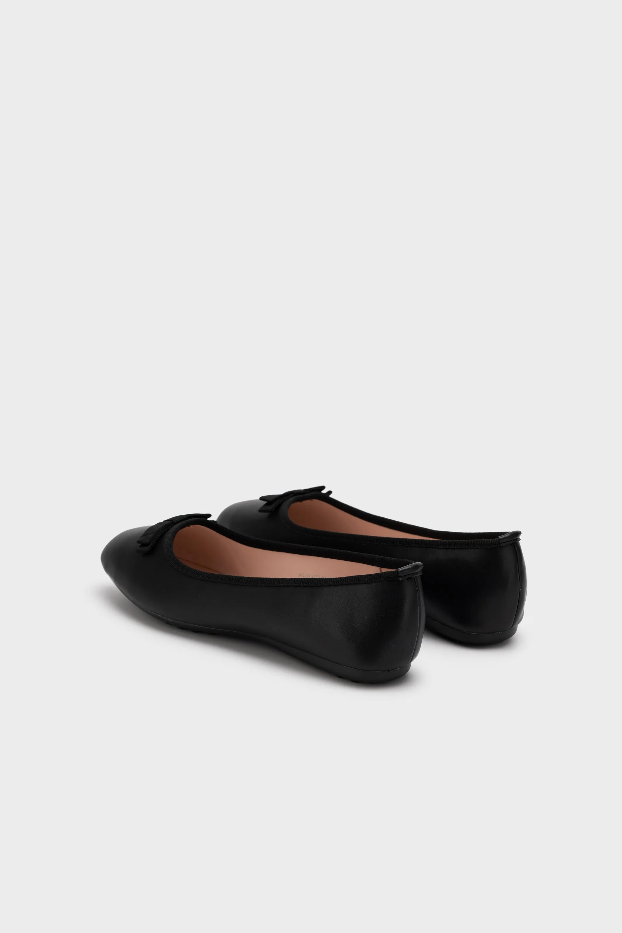 BOW FLAT PUMP