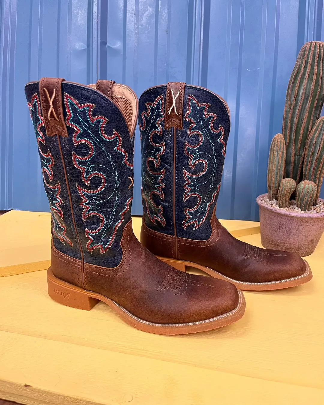 Twisted X Women's Tech X Roasted Pecan & Navy Blue 11" Western Cowgirl Boot WXTR004